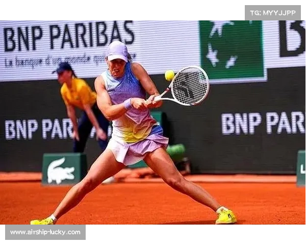 中网女单头号种子斯瓦泰克决胜盘吞蛋爆冷出局震惊赛场